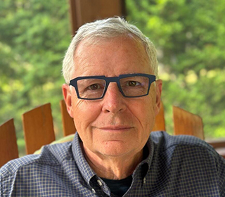 Dennis D Curtain